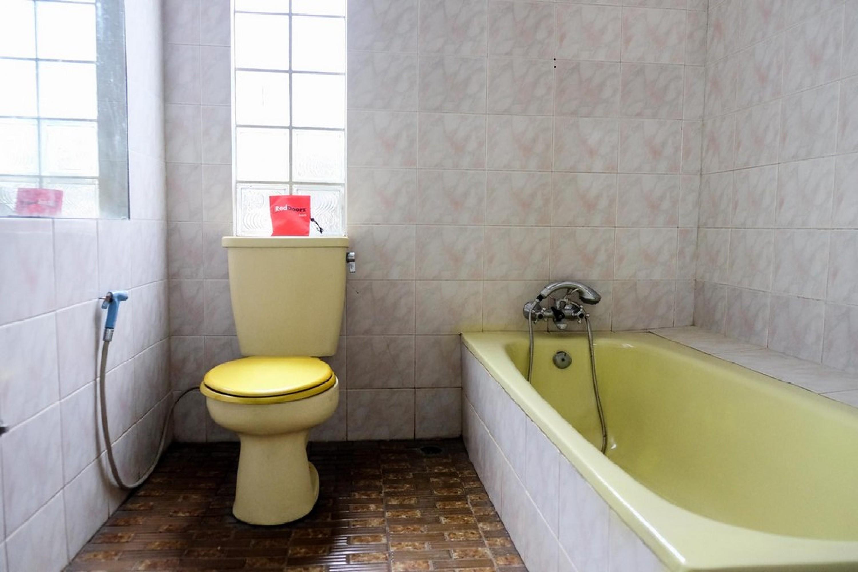Reddoorz Plus Near Jalan Baru Bogor Esterno foto