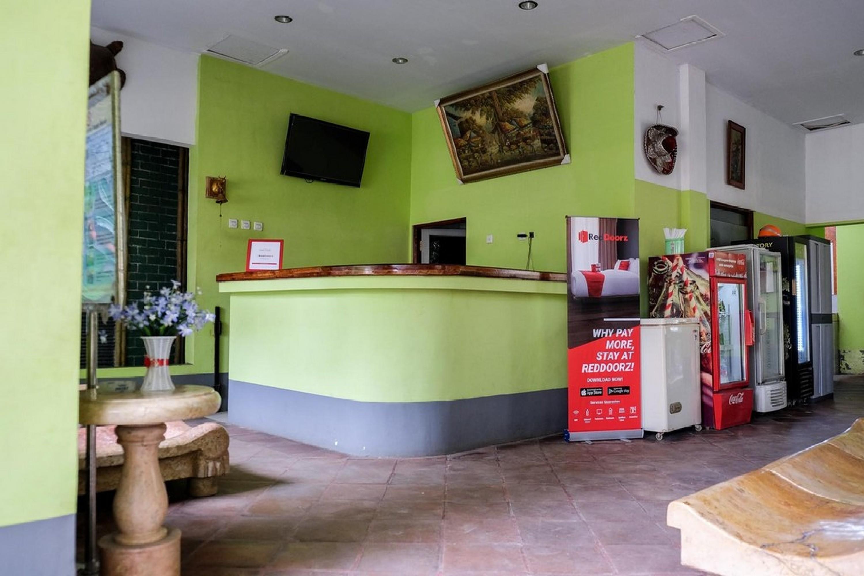 Reddoorz Plus Near Jalan Baru Bogor Esterno foto