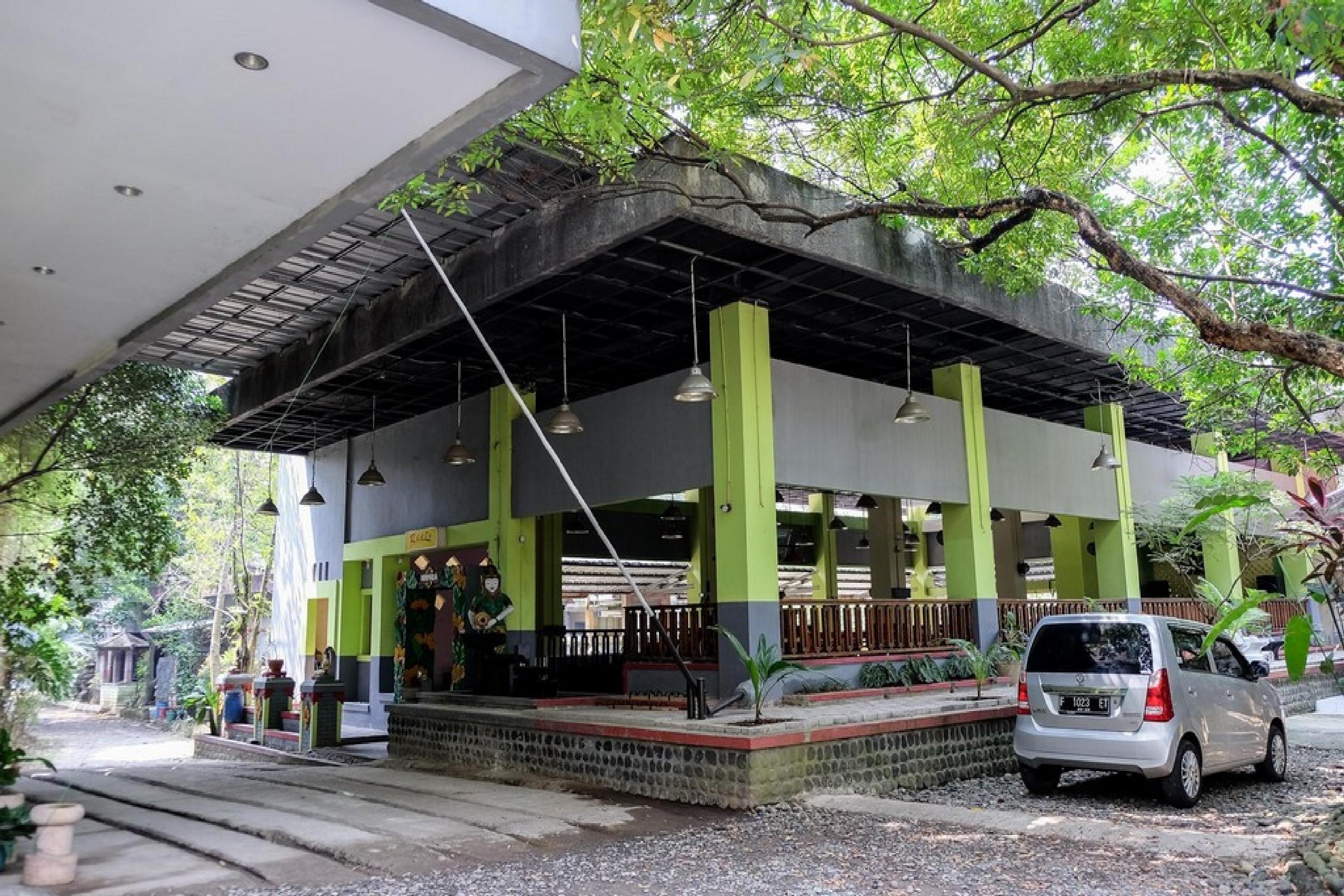 Reddoorz Plus Near Jalan Baru Bogor Esterno foto