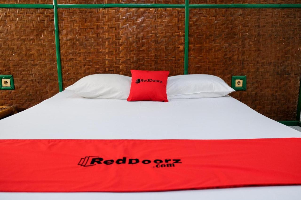 Reddoorz Plus Near Jalan Baru Bogor Esterno foto